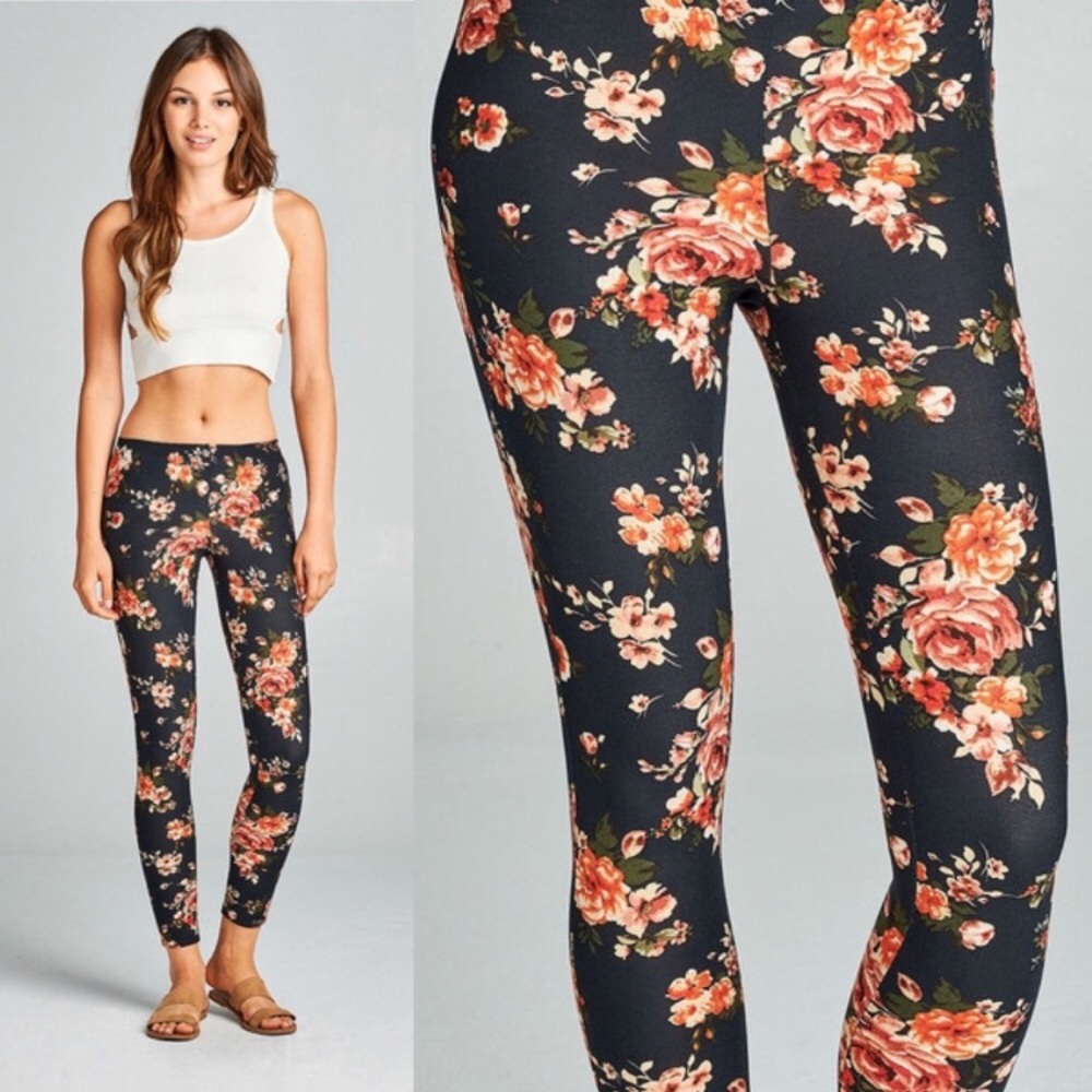 🔥SALE🔥 NEW Soft Black Floral Peachskin Leggings
